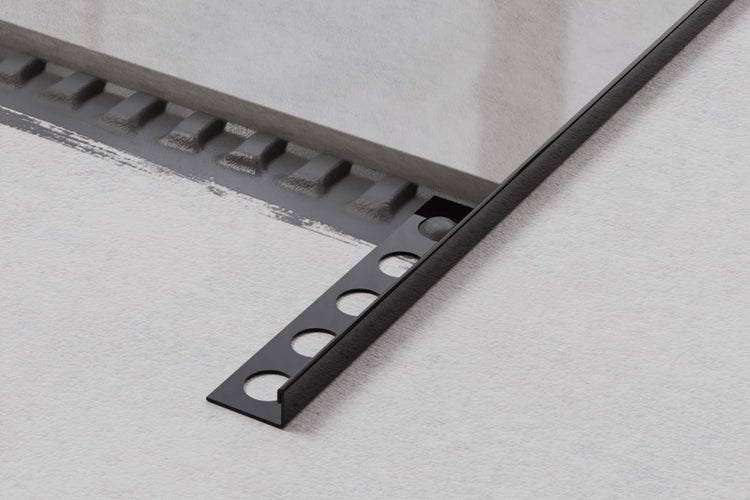 Edelstahl J Eckprofil für Fliesen 1.2cm x 244cm - Glänzendes Schwarz