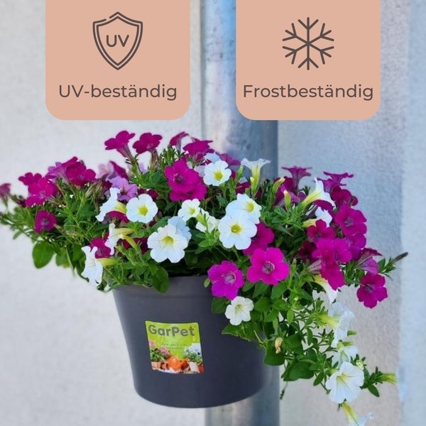 Blumenkübel für Pfosten mit drei Ablauföffnungen im Boden zur Vermeidung von Verschmutzungen am Pfosten.