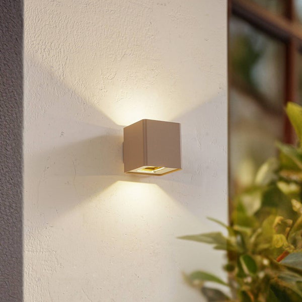 Lucande LED Wandleuchte außen Aaron (spritzwassergeschützt (Modern) in Creme aus Aluminium (1 flammig, ) - Außenwandleuchten Wandlampe Led Außenlampe Outdoor für Außenwand/Hauswand