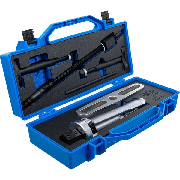 Werkzeugsatz im blauen Koffer