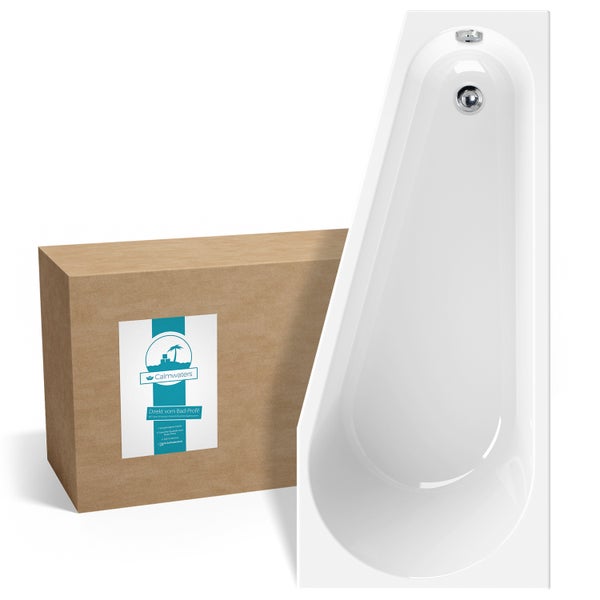 Weiße asymmetrische Raumspar-Badewanne aus Acryl neben einem braunen Versandkarton mit Calmwaters Logo.