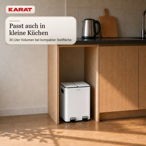 Karat Abfalltrenner mit 30 Litern Volumen in einer Küche unter der Arbeitsplatte platziert.