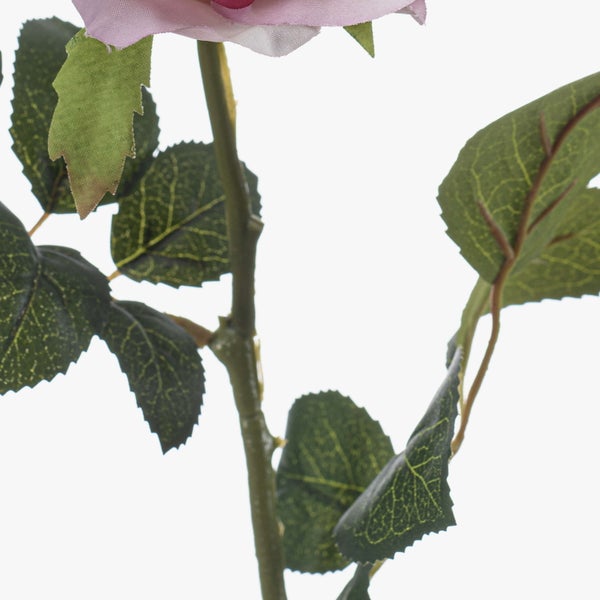 Künstliche Rose mit creme-rosa Blüte und grünem Stiel