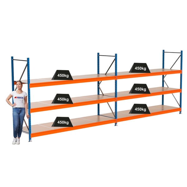 Lagerregal mit drei Ebenen und einer Traglast von 450 Kilogramm pro Ebene.