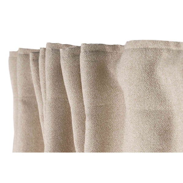 Gardine aus Stoff mit Falten