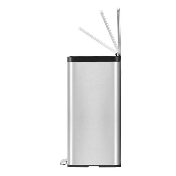 PROREGAL Kompakter und Funktionaler Treteimer Aus Mattgrauem Edelstahl 30 Liter HxBxT 66,5 x 32,1 x 37,3 cm Silber