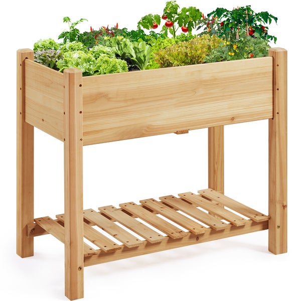 Hochbeet aus Holz mit Gemüse bepflanzt