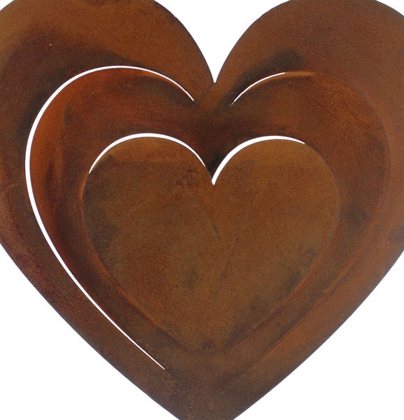 Dekorative Herz-Skulptur aus Metall und Holz