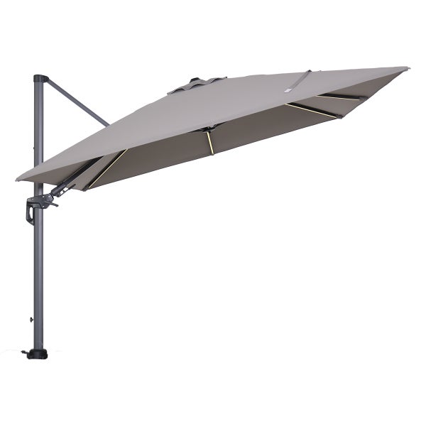 Grauer Ampelschirm mit LED-Beleuchtung an den Streben, quadratischer Bespannung und robustem anthrazitfarbenem Metallgestell.