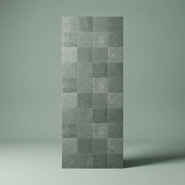Wandfliesen mit Steinoptik Oberfläche in quadratischer Anordnung