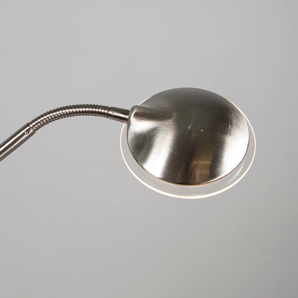 Nahaufnahme einer Leuchte mit flexiblem Arm