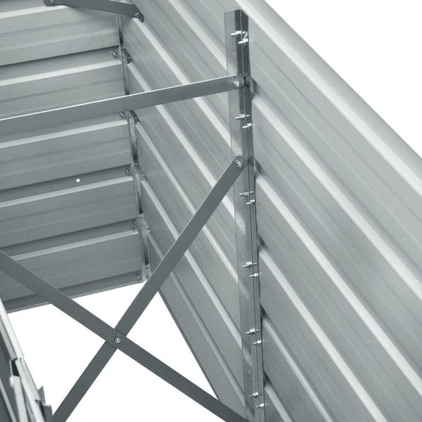 Innenansicht eines Hochbeets aus Metall mit stabilisierenden Querstreben und vertikalen Schienen.