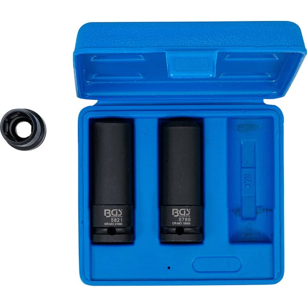 Steckschlüsselsatz mit zwei Nüssen in blauem Kunststoffkoffer