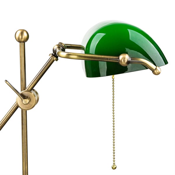 Tischleuchte im Banker-Stil mit grünem Schirm und Messingfuß