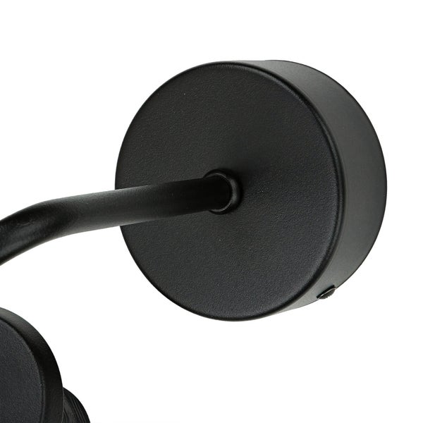 Detailansicht der Wandhalterung einer Wandleuchte