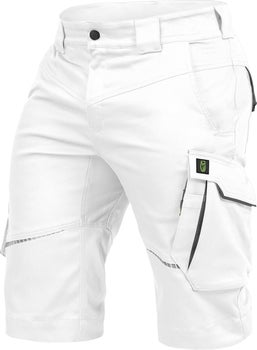 Weiße Arbeitsshorts mit Gürtelschlaufen und großen Seitentaschen.