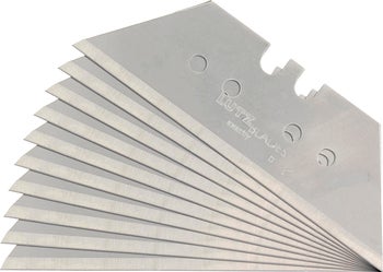 Ein Fächer aus mehreren trapezförmigen Lutz Ersatzklingen aus Metall für Teppichmesser.