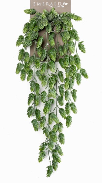 Künstliche Hängepflanze Hopfen von Emerald, detailreiche grüne Blätter aus Kunststoff.