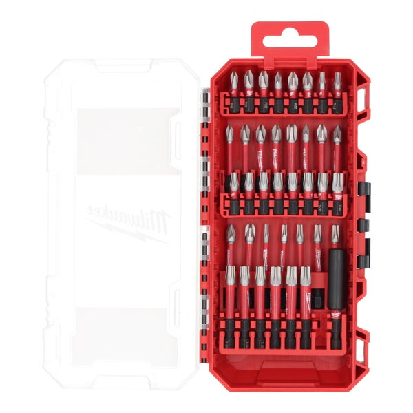 Milwaukee Bit-Set in geöffneter Box mit verschiedenen Schrauberbits und einem Bithalter.