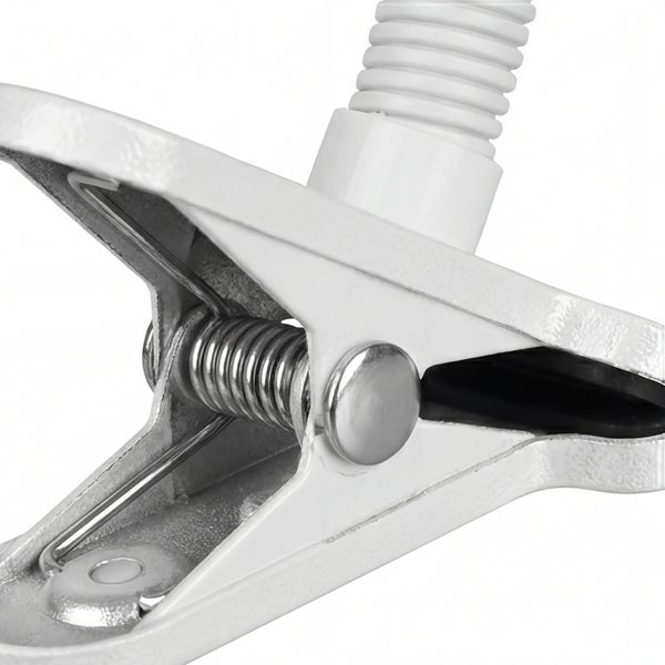 Nahaufnahme einer Klammerleuchte zur Befestigung.