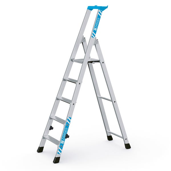 Zarges Stehleiter mit fünf Stufen