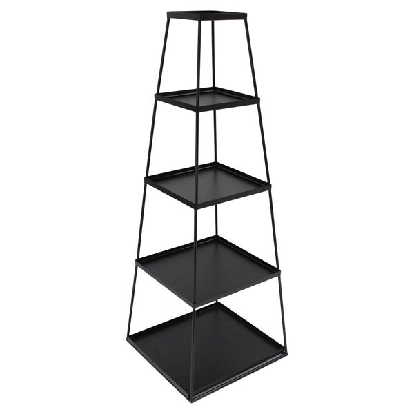 Schwarzes pyramidenförmiges Metallregal mit vier quadratischen Ebenen für Pflanzen und Dekoration.