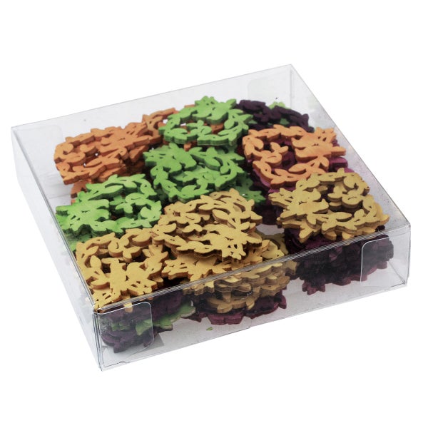 Dekorative Blätter aus Holz in einer transparenten Verpackung