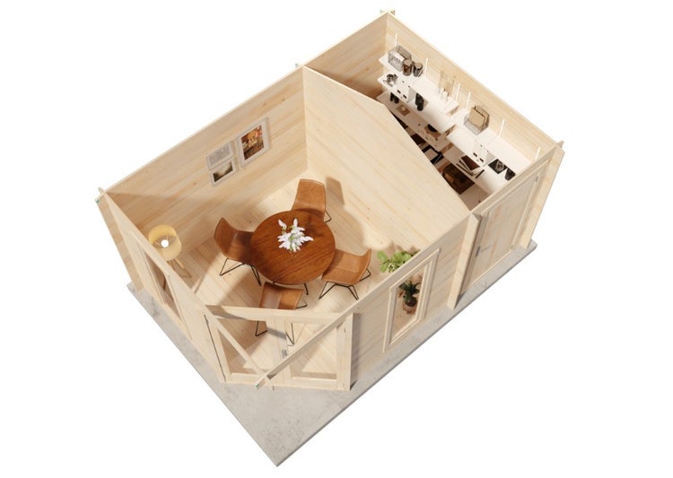 Innenansicht eines Holzhauses mit Möbeln und Regalen