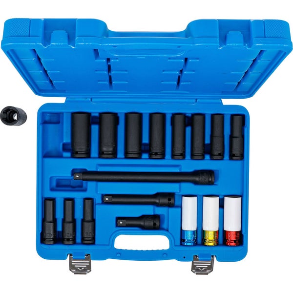 Steckschlüsselsatz in blauem Koffer