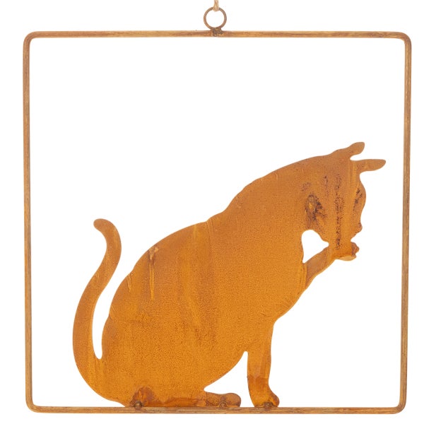 Dekorative Silhouette einer sitzenden Katze aus Metall in Rostoptik in einem quadratischen Rahmen mit Aufhängung.