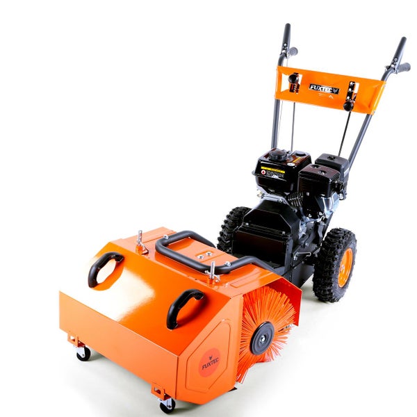 Kehrmaschine mit Bürste und Motor