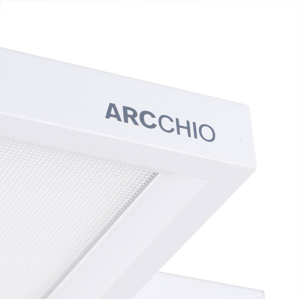 Arcchio Logo auf einer Deckenleuchte.