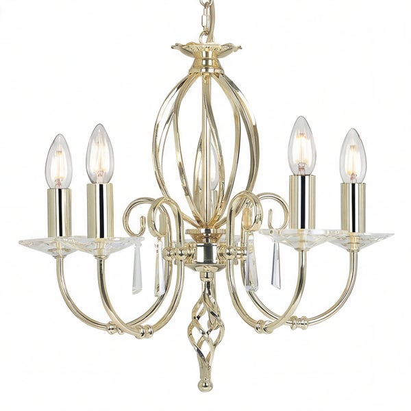 Goldfarbener Kronleuchter mit fünf Leuchten und Kristallanhängern.