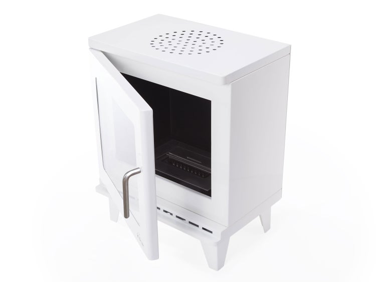 Bio Ethanol Kamin mit geöffneter Tür