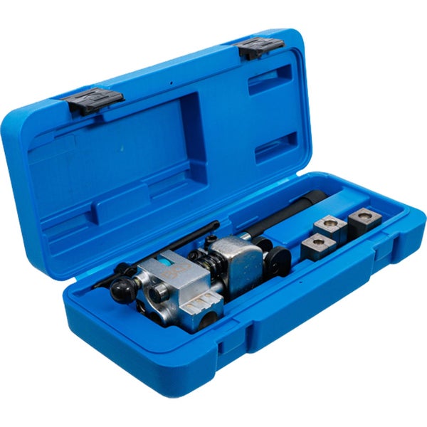 Rohrbiegesatz im blauen Koffer