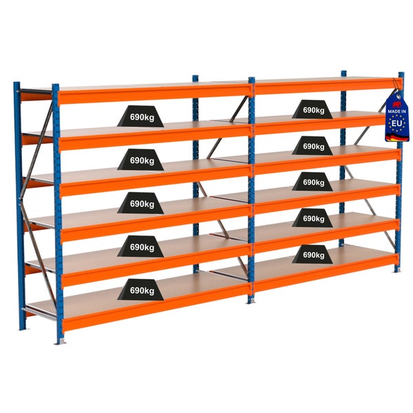 Zwei blaue Schwerlastregale mit jeweils fünf Regalböden und der Kennzeichnung Made in EU
