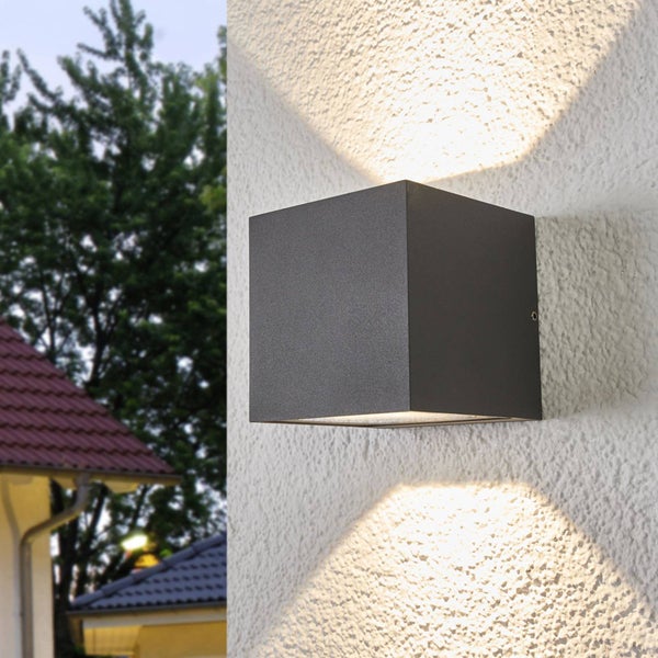 Lucande LED Wandleuchte außen Merjem (spritzwassergeschützt (Modern) in Alu aus Aluminium (2 flammig, ) - Außenwandleuchten Wandlampe Led Außenlampe Outdoor für Außenwand/Hauswand
