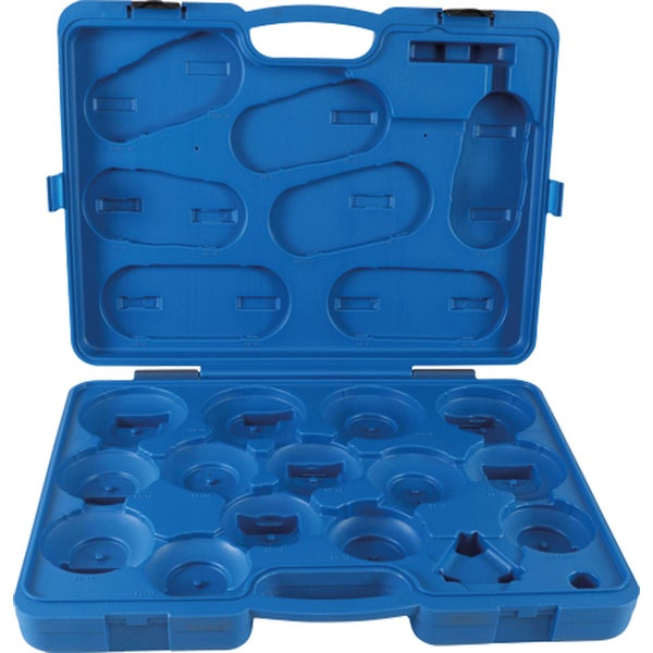 Rote Geranienblüten an Stielen