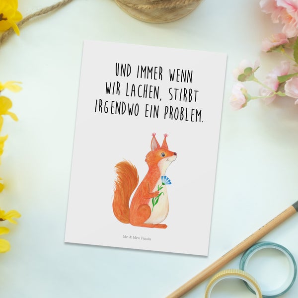 Mr. & Mrs. Panda Postkarte Eichhörnchen Blume - Weiß