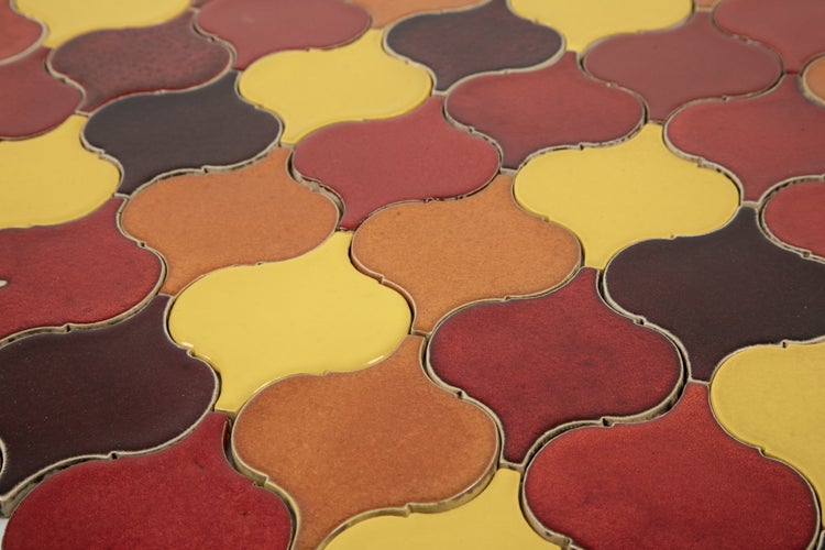 Mosaikfliesen in Arabeskform für Wand- und Bodengestaltung