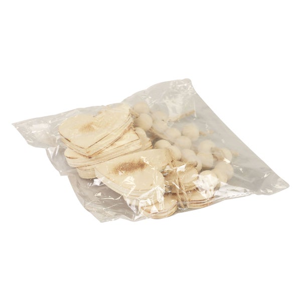 Verpackung mit Holzherzen und Holzkugeln