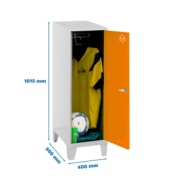 Spind mit Sportbekleidung, Ball und Deodorant, Abmessungen 1015 x 500 x 400 Millimeter