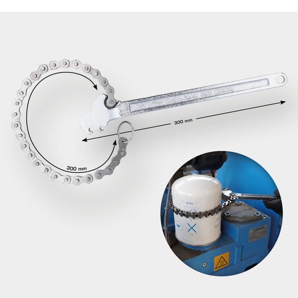 Kettenrohrzange mit 300 Millimeter Länge im Einsatz