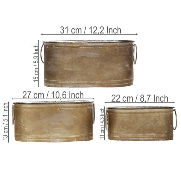 Dreiteiliges Pflanzkübel Set aus Metall, oval mit Henkeln, Maße 31 mal 15 Zentimeter, 27 mal 13 Zentimeter und 22 mal 11 Zentimeter.