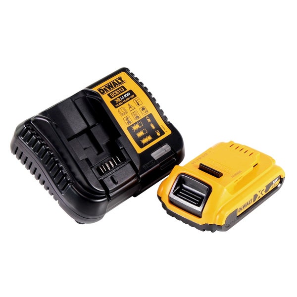 DeWalt Akku-Ladegerät DCB113 und ein 18 Volt XR Lithium-Ionen-Akku.