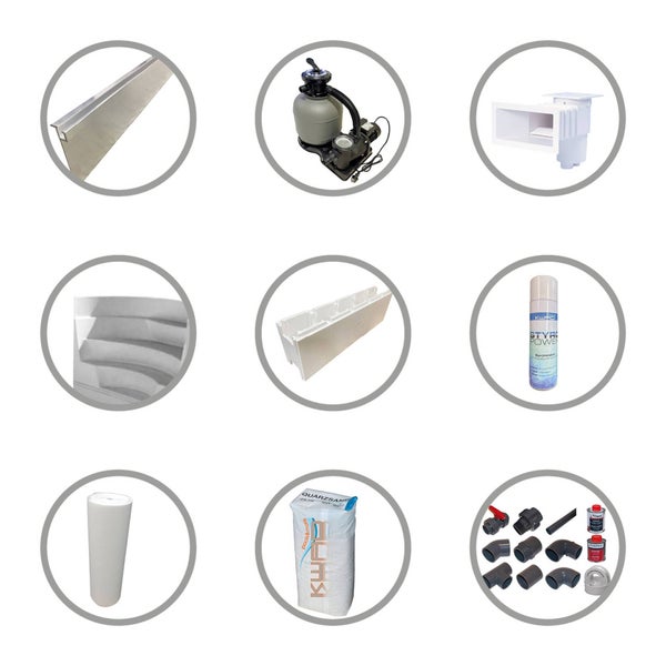 Übersicht verschiedener Pool-Zubehörteile wie Sandfilteranlage, Skimmer, Styropor-Bausteine, Treppe, Quarzsand und Installationsmaterial.