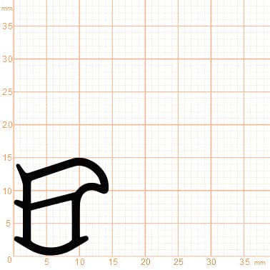 Schwarzes Dichtungsprofil im Querschnitt auf Millimeterpapier, Abmessungen circa 13 mal 13 Millimeter.