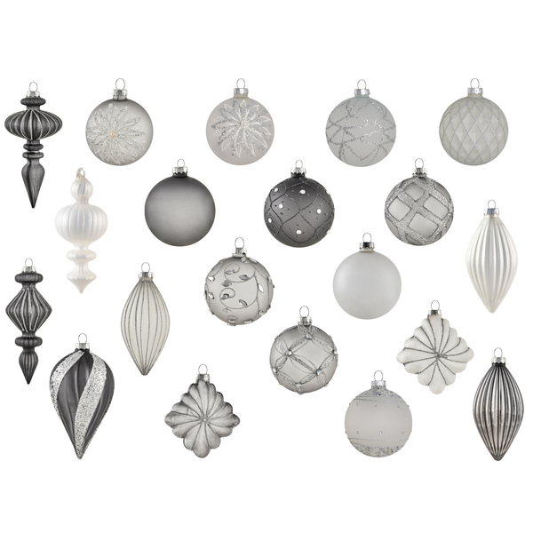 Set aus 20 Weihnachtsbaumkugeln und Anhängern aus Glas in Grau und Weiß mit verschiedenen Formen und Mustern sowie Glitzerelementen.