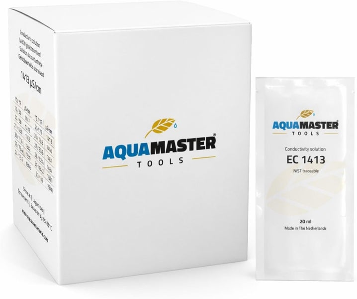 AquaMaster Tools Leitfähigkeitslösung EC 1413 in einer Box und einem 20 Milliliter Beutel.