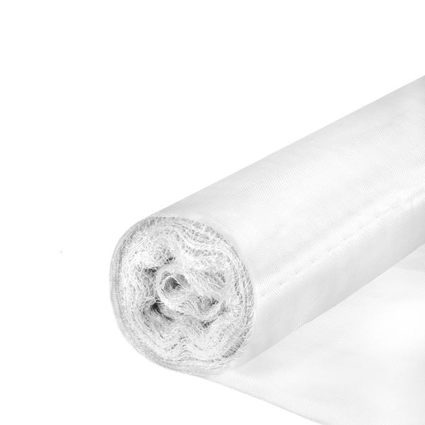Rolle weißes lichtdurchlässiges Gartenvlies oder Insektenschutzgewebe.
